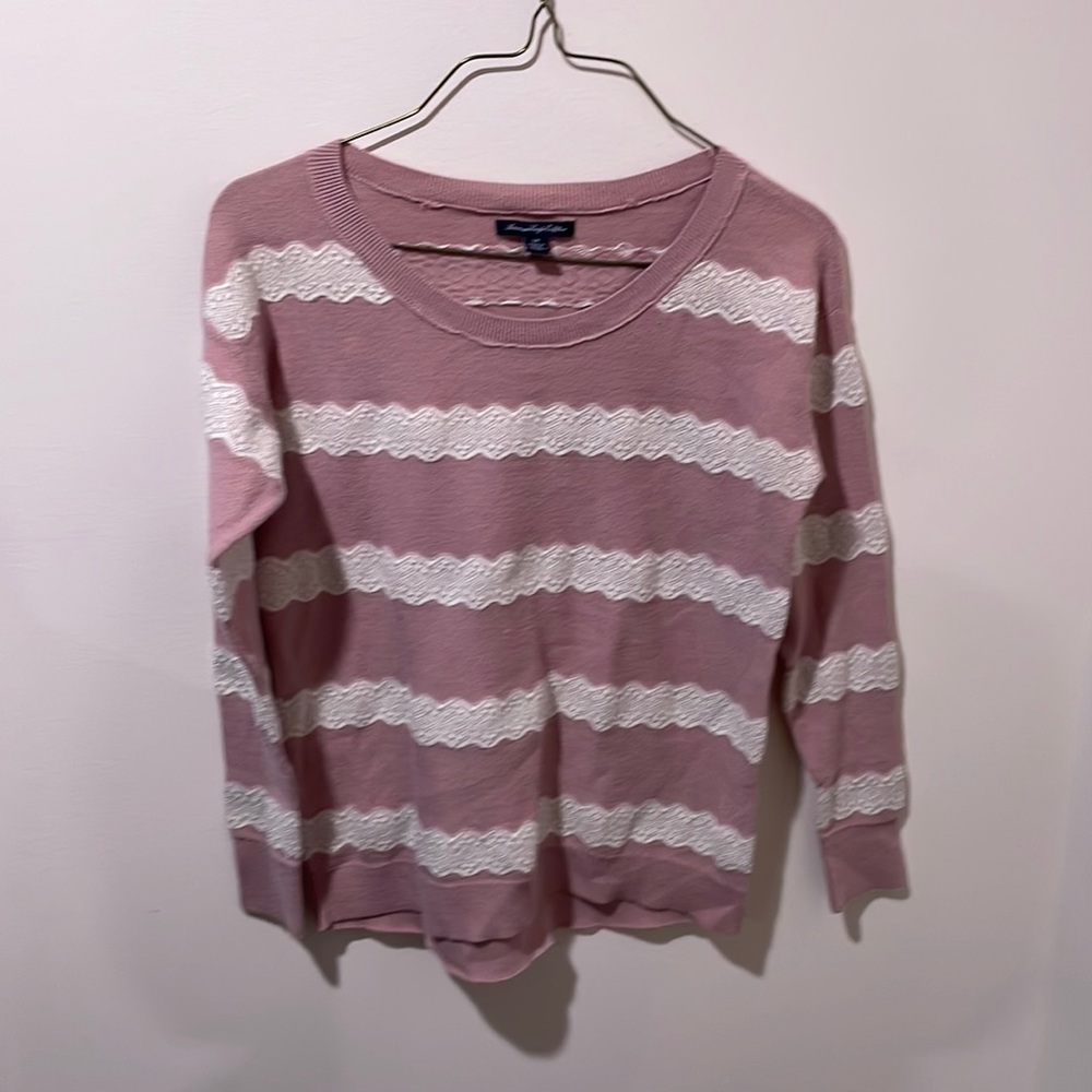Women’s American Eagle Small Pink/White Sweater
